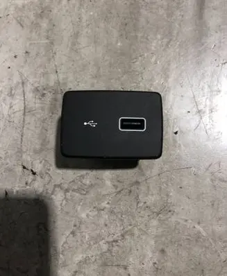Citroen Jumper USB socket connector 07356855900