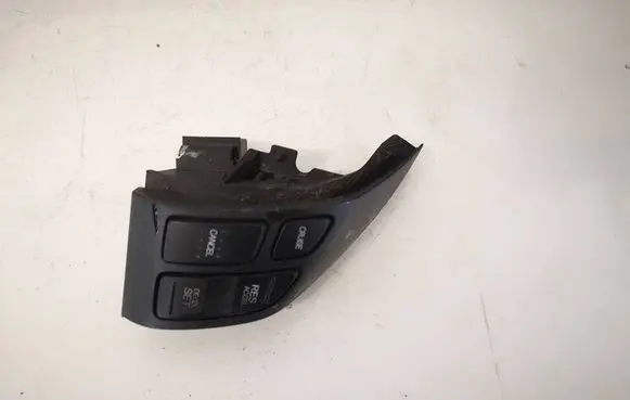 Honda CR-V Steering wheel buttons/switches M33491