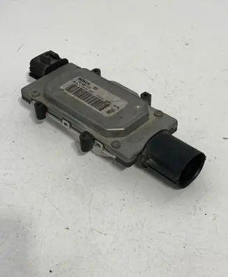 Volvo V40 Coolant fan relay 1137328713