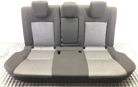 Suzuki SX4 S-Cross Second row seats 