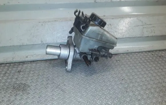 Opel Zafira B Master brake cylinder 32067271