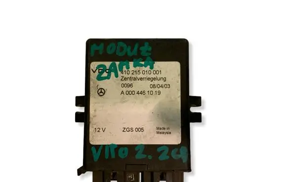 Mercedes-Benz Vito Viano W638 Door central lock control unit/module A0004461019 410215010001 0096