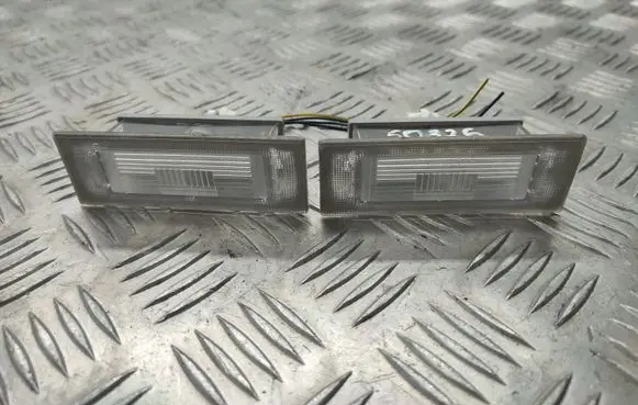 KIA Sorento Number plate light
