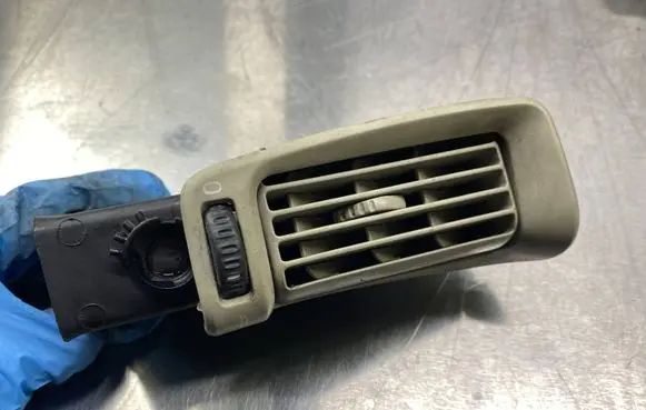 Volvo S80 Dash center air vent grill 9158448 1264