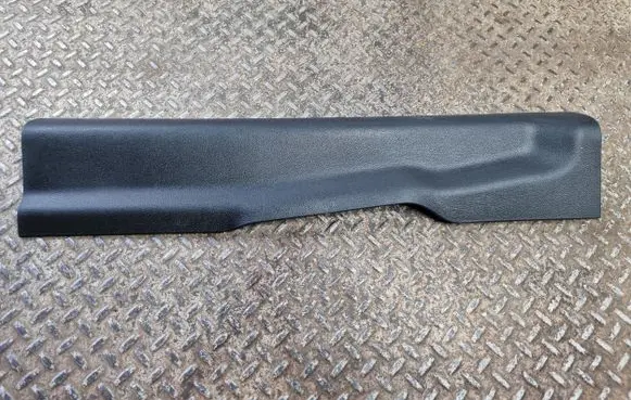 Ford Mustang VI Front sill trim cover FR3B6313201AFW