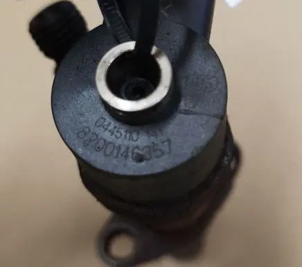 Renault Master II Fuel injector 0445110141