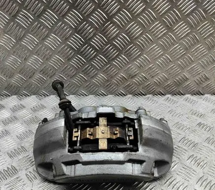 Mercedes-Benz C W205 Front brake caliper A0114219598