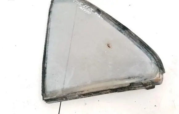 Honda Civic Rear vent window glass 