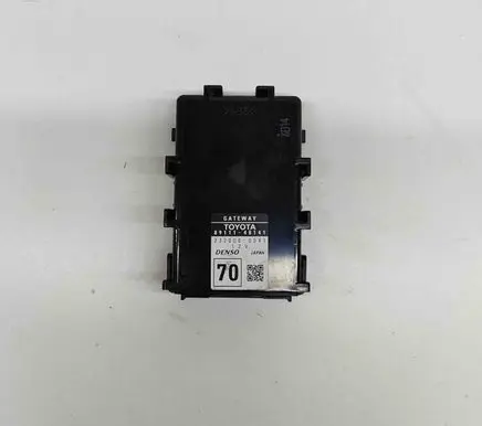 Lexus RX 450H Gateway control module 2320000041 8911148141