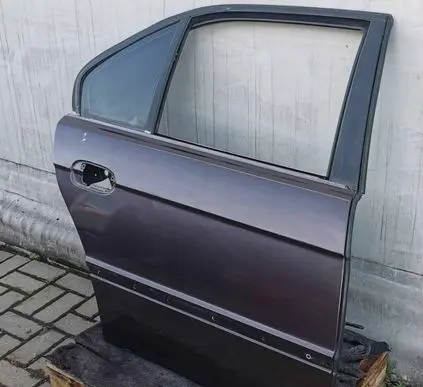 BMW 7 E38 Rear door