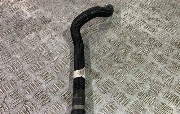 Land Rover Evoque II Engine coolant pipe/hose K8D28B504CA