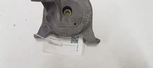 Opel Zafira B Engine mount bracket 24427298