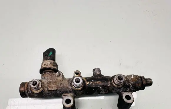 Audi A7 S7 4G Fuel main line pipe