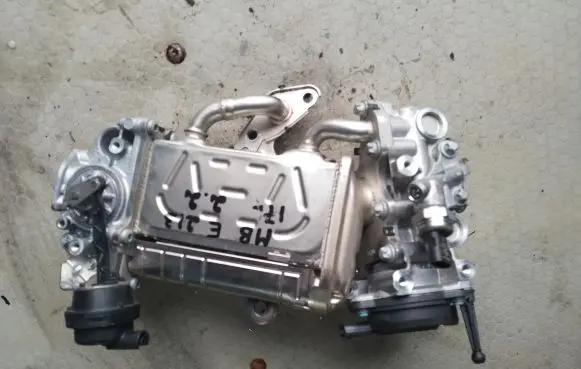 Mercedes-Benz E W213 EGR valve cooler