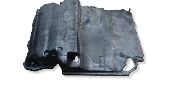 Audi Q5 SQ5 Heat shield in engine bay 05L103660A CZECHLA