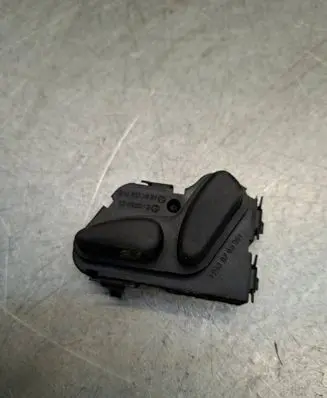 Mercedes-Benz E W210 Seat control switch 2108213851 03463815