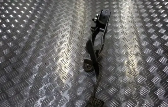 Clutch pedal
