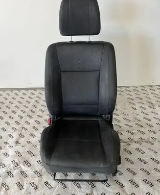 Mitsubishi Pajero Front driver seat 