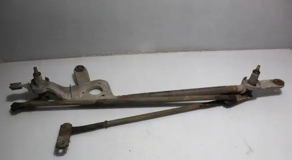 Suzuki Grand Vitara II Front wiper linkage 