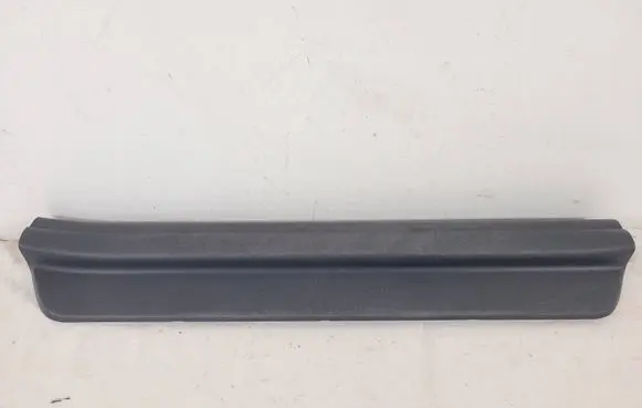 Hyundai i30 Front sill trim cover 858802R000