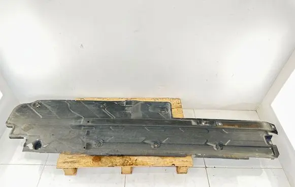 Mercedes-Benz C W204 Side bottom protection A2046804308