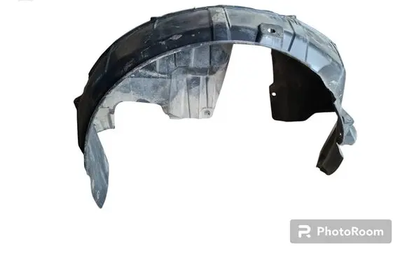 Rear arch fender liner splash guards