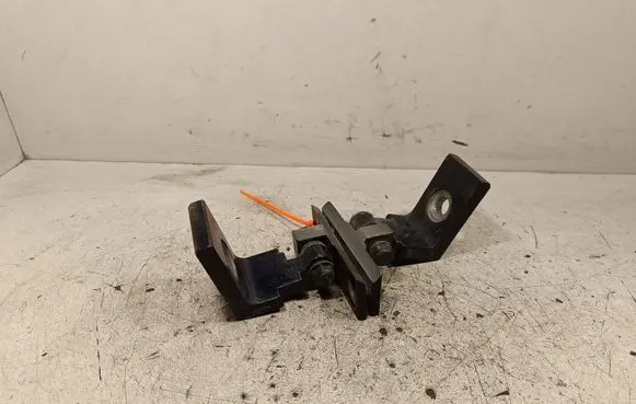 Front door hinge set