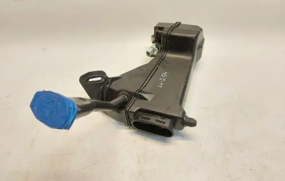 Mercedes-Benz GLC C254 Windshield washer fluid reservoir/tank A2068600400JLK01