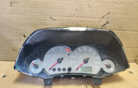 Speedometer (instrument cluster)