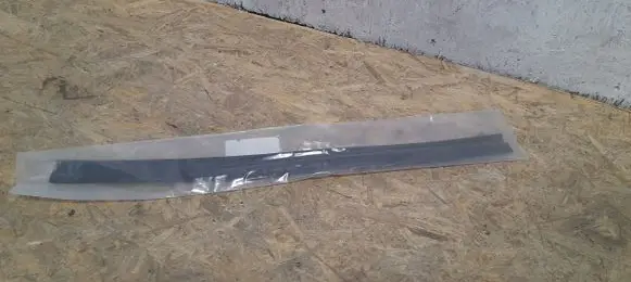 Renault Trafic III (X82) Rubber seal loading door 828307819R