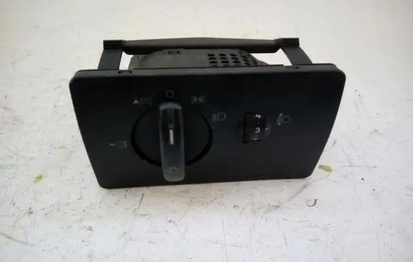 Ford Mondeo Mk III Light switch 4S7T13A024CA