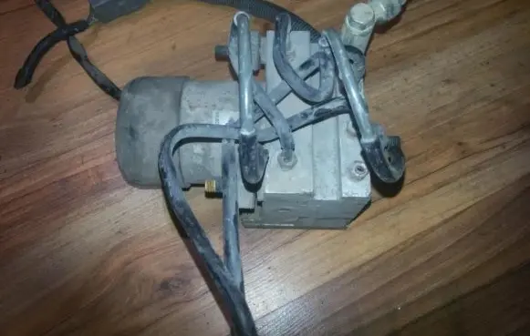 Mazda 626 ABS Pump ga2g437ag