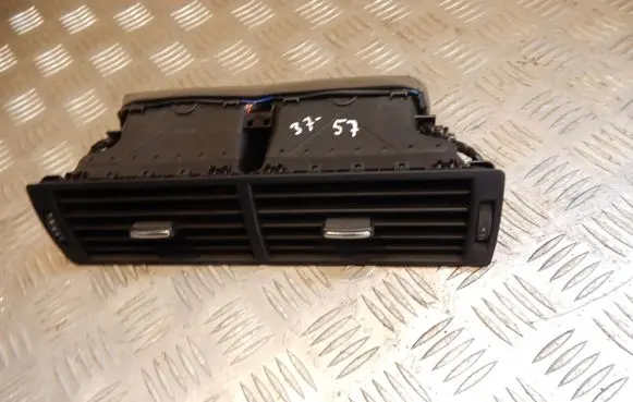 Audi A4 S4 B7 8E 8H Dash center air vent grill 8E0820951H 3757