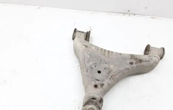 Front lower control arm/wishbone