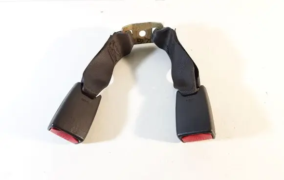 Toyota Corolla E120 E130 Middle seatbelt buckle (rear) 070502 73115