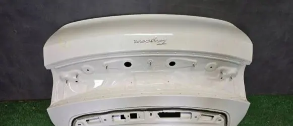 Porsche Taycan 9J1 Tailgate/trunk/boot lid