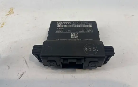 Audi TT TTS Mk2 Gateway control module 1K0907530AD 1K0907951 403948