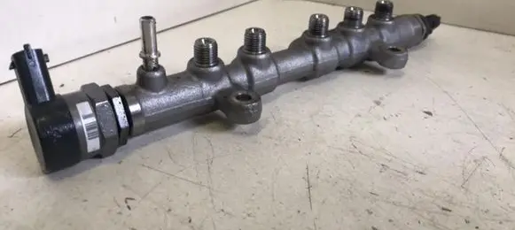 Land Rover Range Rover Evoque L538 Fuel main line pipe G4D39D280AA