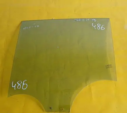 Renault Megane II Rear door window glass