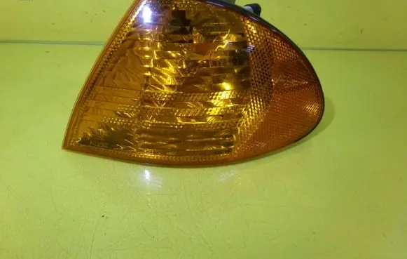 Front indicator light