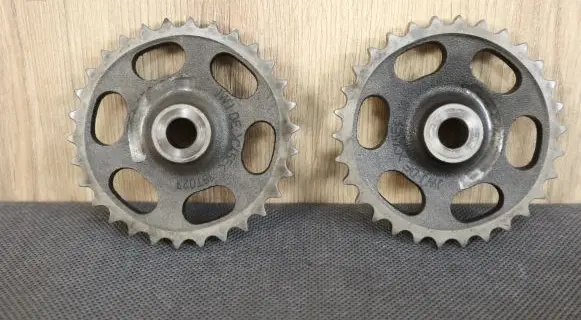 Mercedes-Benz E W212 Timing chain sprocket 18T022 18T023