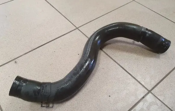 Mitsubishi Outlander Engine coolant pipe/hose