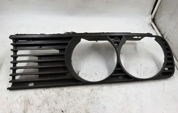BMW 3 E30 Front grill 18760910