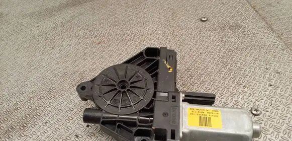 Volvo XC60 Front door window regulator motor 