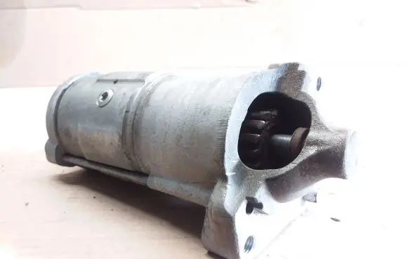 Volvo V60 Starter motor 30659475