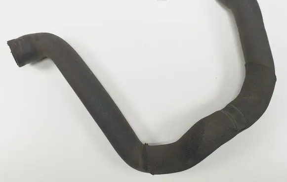 Mercedes-Benz A W169 Engine coolant pipe/hose 1695011182