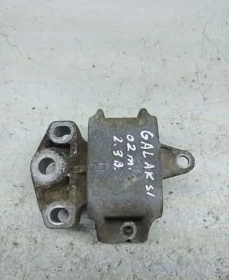 Ford Galaxy Engine mount bracket