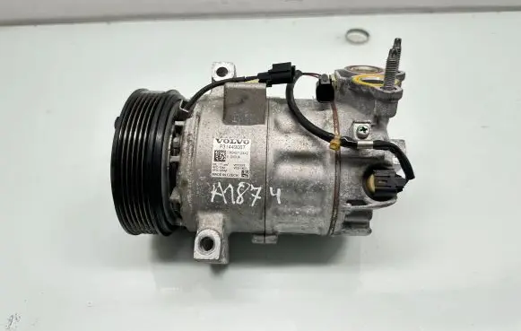 Volvo XC60 Air conditioning (A/C) compressor (pump) 8040712442 31449067