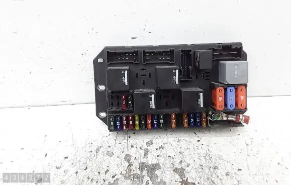Land Rover Range Rover L322 Fuse module 519392203