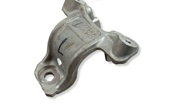 Jeep Grand Cherokee WL Bracket in trunk/boot 